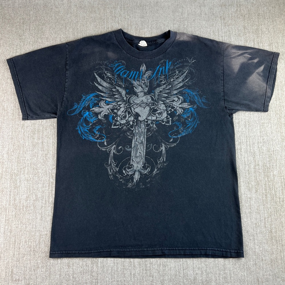 Miami Ink T Shirt Mens Large Faded Black Tattoo Y2K Cyber Punk Wings Cross Tee